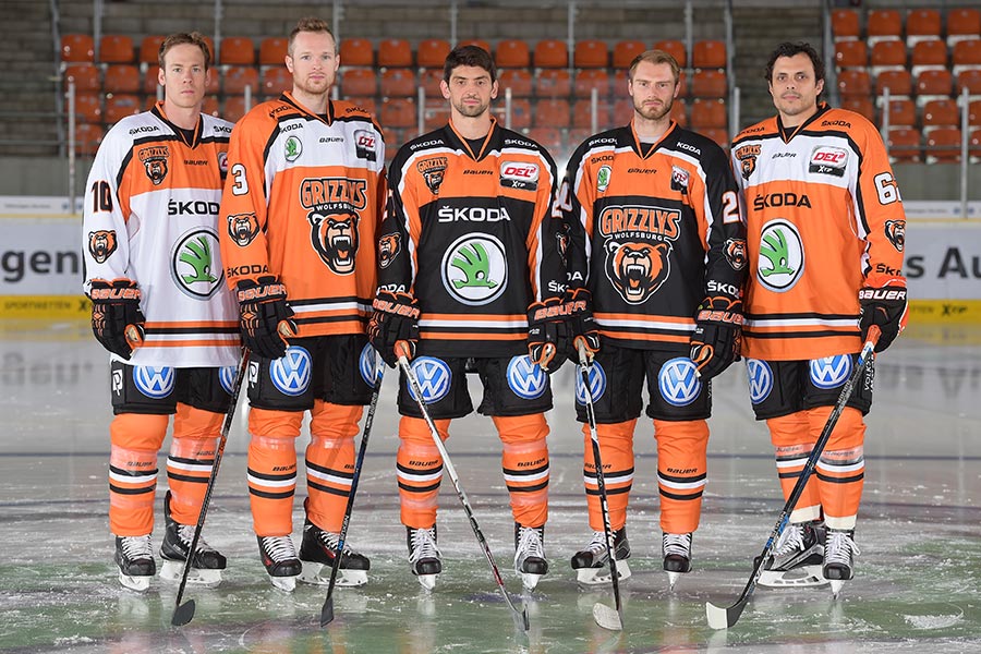 Die neuen Trikots der Grizzlys Wolfsburg.