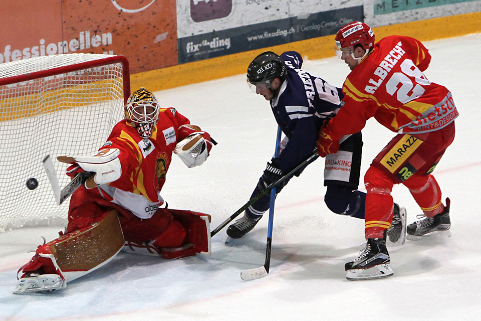 Spielszene Iserlohn gegen SCL Tigers.