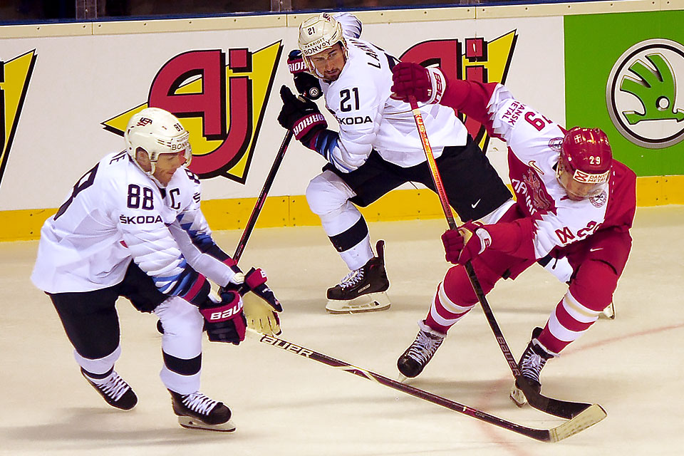 Patrick Kane (USA) gegen Morten Madsen (Dnemark).