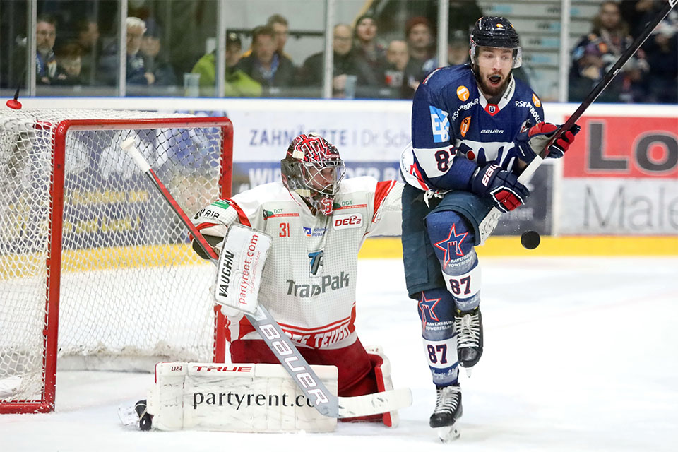 Spielszene Ravensburg gegen Bad Nauheim.