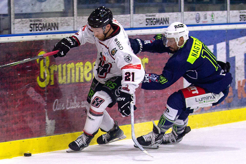 Spielszene Weiden gegen Scorpions.