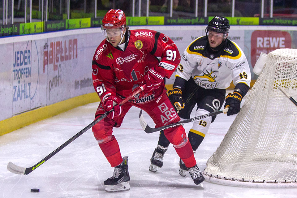 Spielszene Hannover Scorpions gegen Tilburg Trappers.