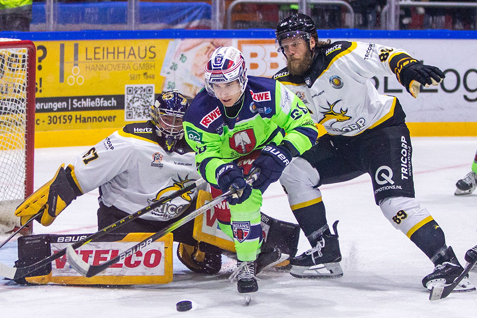 Spielszene Hannover Indians gegen Tilburg Trappers.