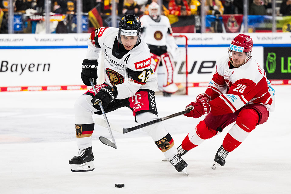 Yasin Ehliz von Team Deutschland und Mikkel Aagaard von Team Dnemark.