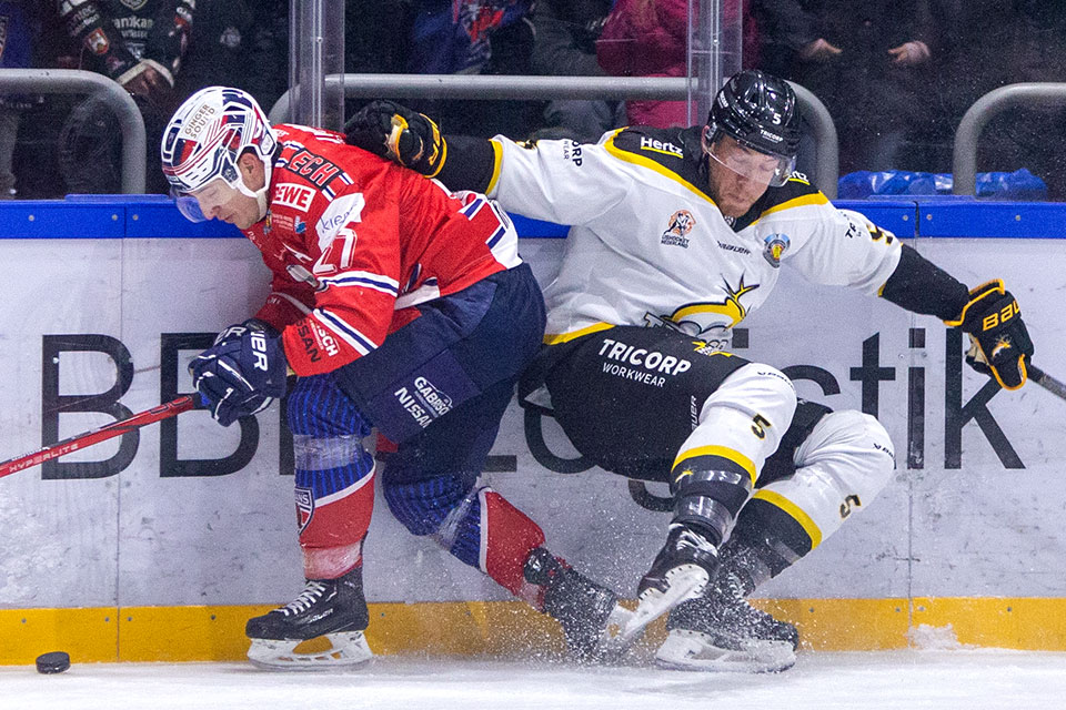 Spielszene Hannover Indians gegen Tilburg.