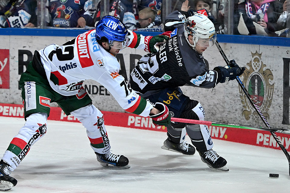 Spielszene Iserlohn gegen Augsburg.