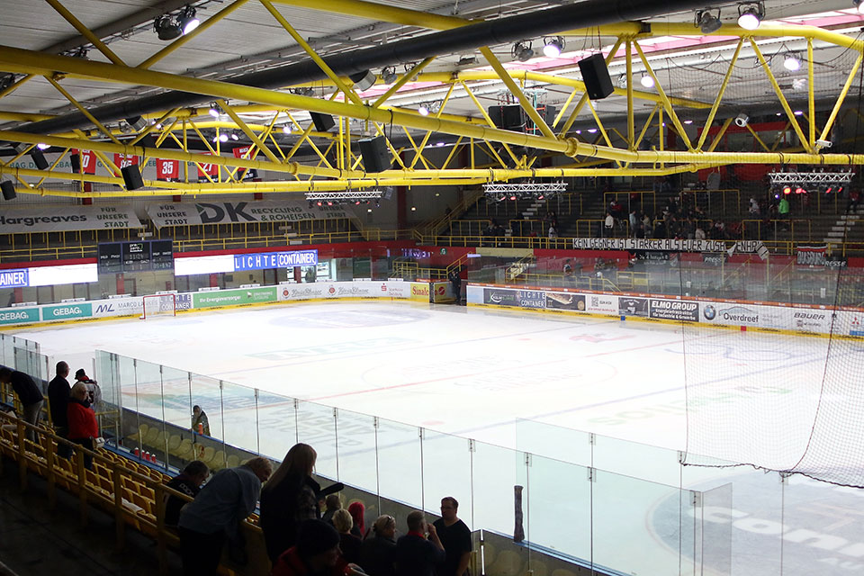 Die Alleato Arena in Duisburg. Die Alleato Arena in Duisburg.