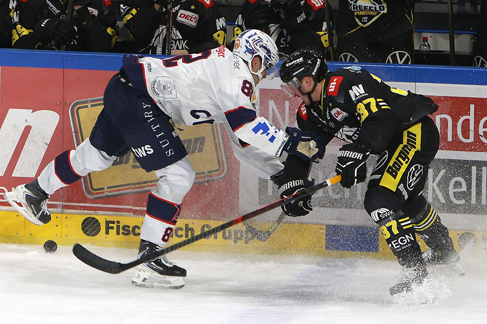 Spielszene Krefeld gegen Ravensburg. Spielszene Krefeld gegen Ravensburg.