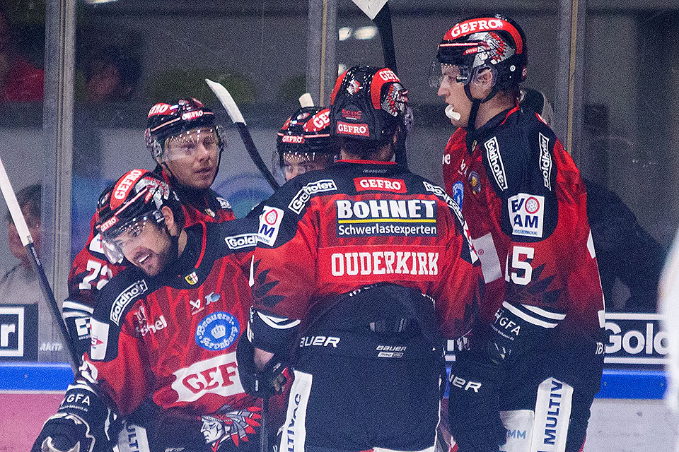 13 Tore konnte Memmingen am Freitag bejubeln. 13 Tore konnte Memmingen am Freitag bejubeln.