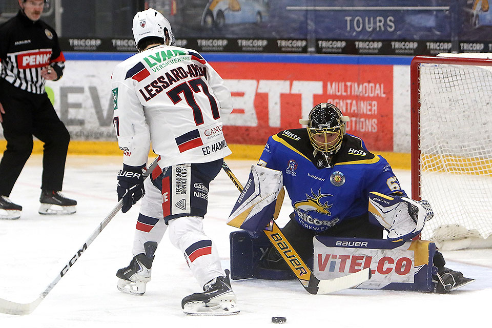Spielszene Tilburg gegen Hannover Indians. Spielszene Tilburg gegen Hannover Indians.