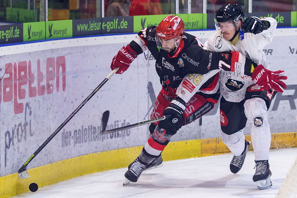 Spielszene Scorpions gegen Erfurt. Spielszene Scorpions gegen Erfurt.