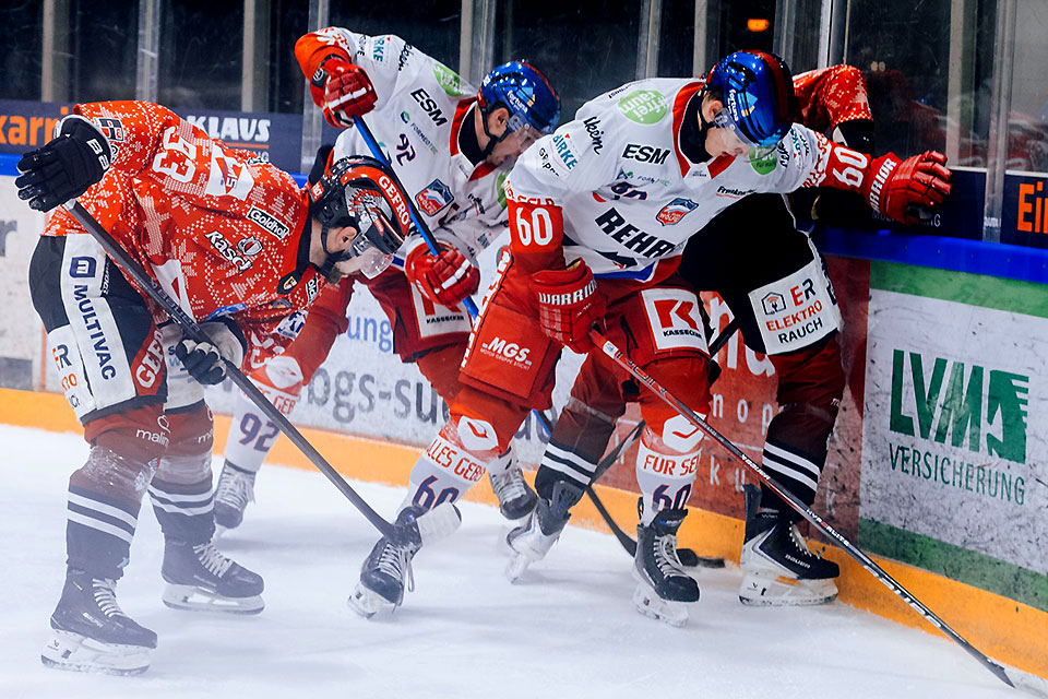 Spielszene Memmingen gegen Selb. Spielszene Memmingen gegen Selb.