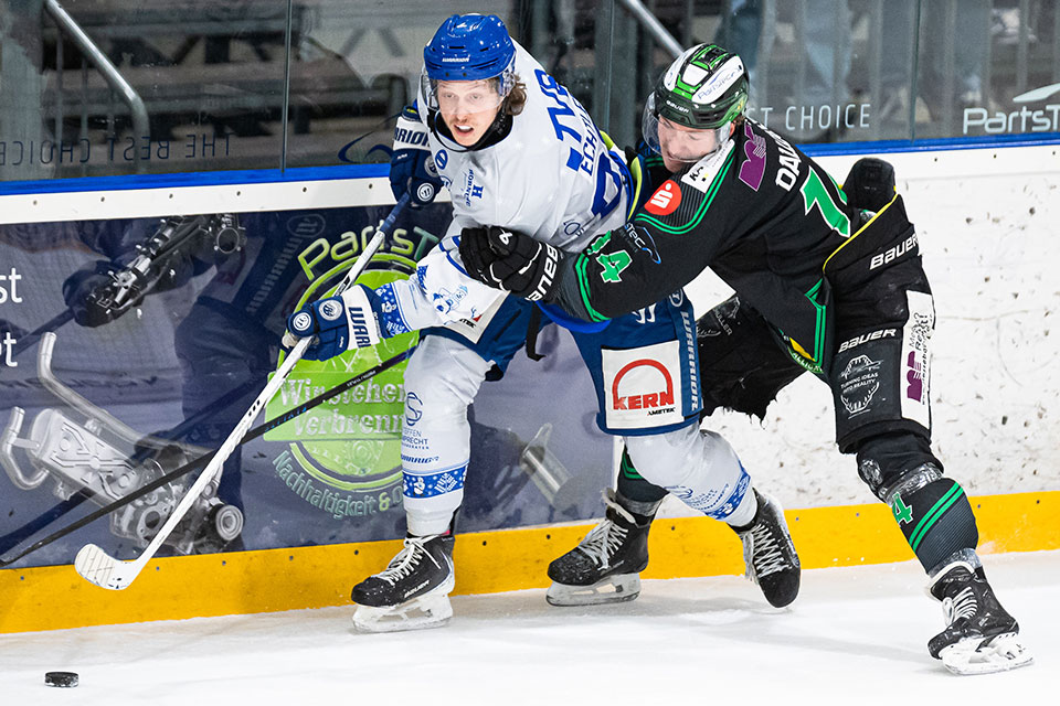 Spielszene Höchstadt gegen Riessersee. Spielszene Höchstadt gegen Riessersee.