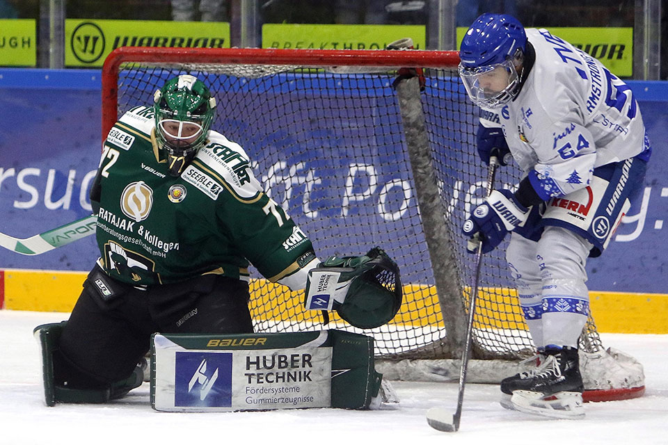 Spielszene Riessersee gegen Erding. Spielszene Riessersee gegen Erding.