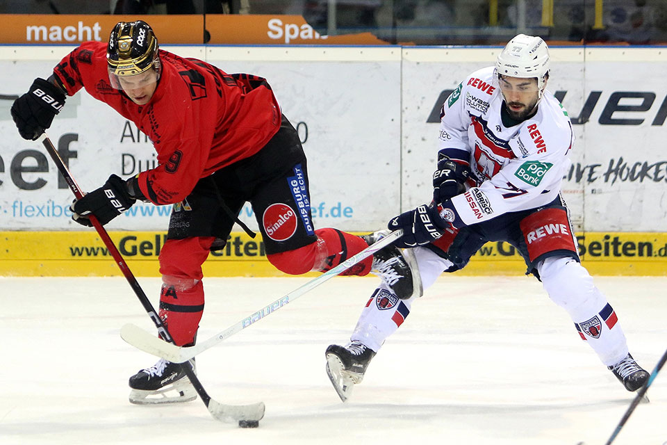 Spielszene Duisburg gegen Hannover Indians. Spielszene Duisburg gegen Hannover Indians.
