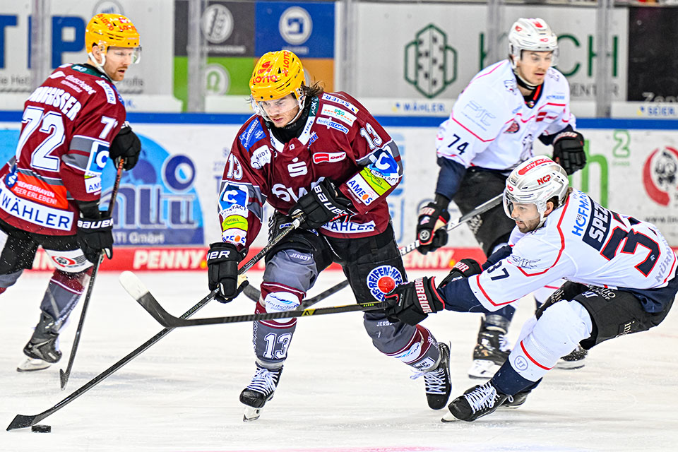 Spielszene Bremerhaven gegen Nürnberg. Spielszene Bremerhaven gegen Nürnberg.