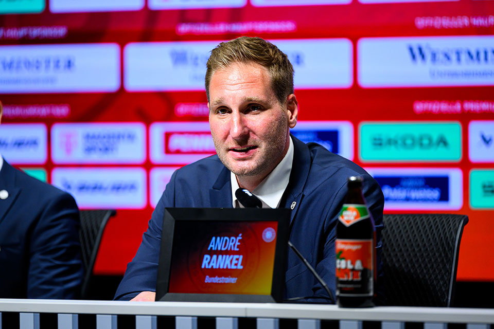 Andre Rankel wird bei der Pressekonferenz in München als neuer Bundestrainer vorgestellt. Andre Rankel wird bei der Pressekonferenz in München als neuer Bundestrainer vorgestellt.